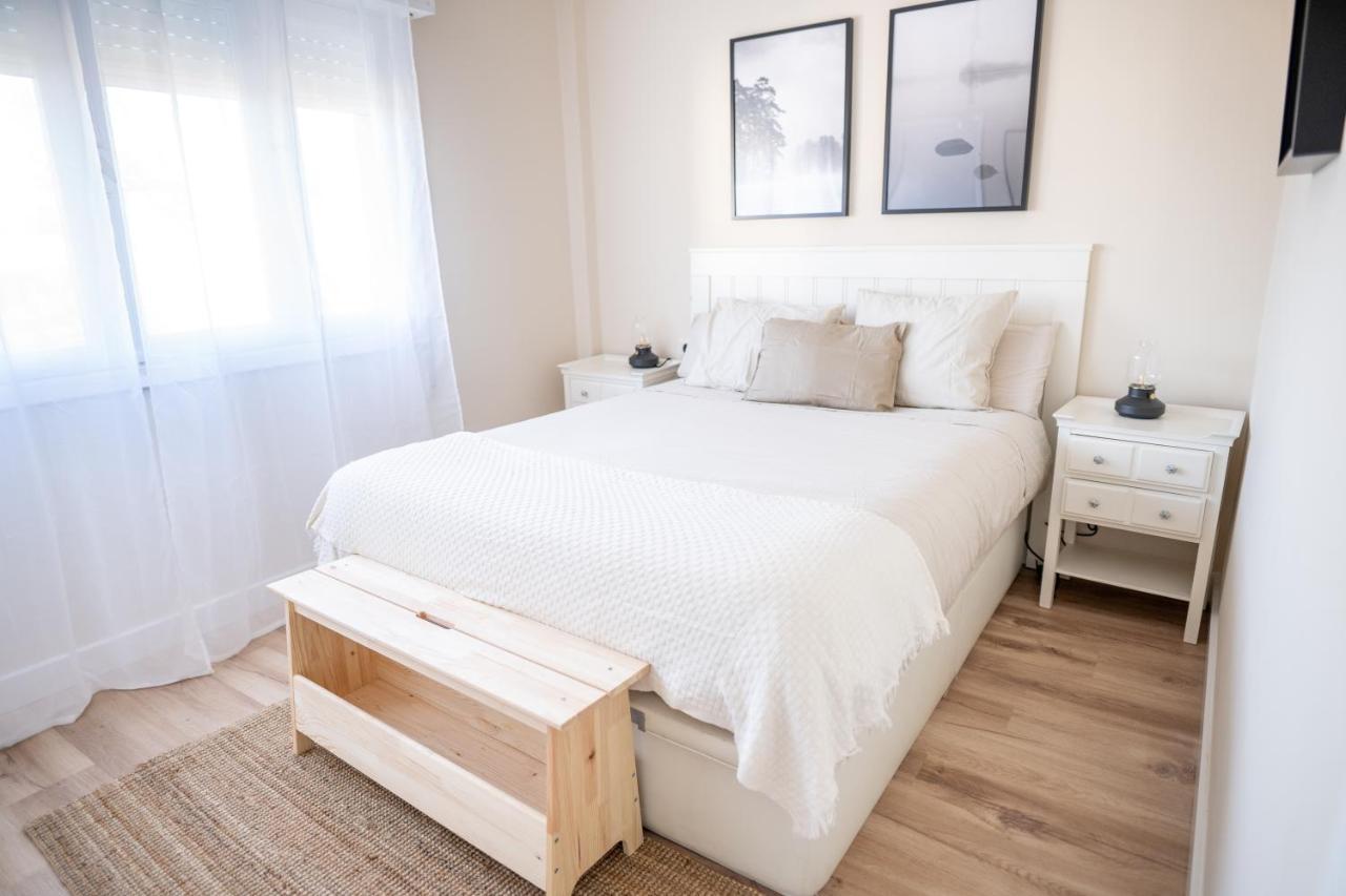Samil Playa Sur Apartment Vigo Bagian luar foto